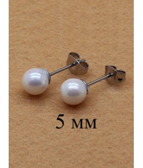 Серьги пусеты с жемчугом из медицинской стали