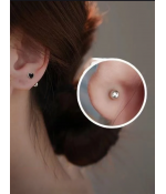 Серьги пусеты черное сердце из медицинской стали 