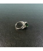 Кольцо из стали с зеленым цирконом 
