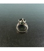 Кольцо из стали с зеленым цирконом 