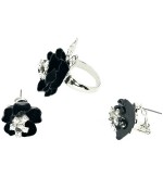 Серьги и кольцо черно-серебристого цвета комплект